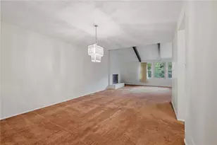 6150 Penn Dr, Penn Township, PA 16002 - Photo 6