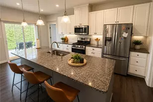 123 Pinevalley Dr, Ross Twp, PA 15229 - Photo 4