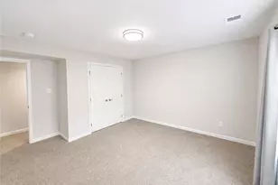123 Pinevalley Dr, Ross Twp, PA 15229 - Photo 14