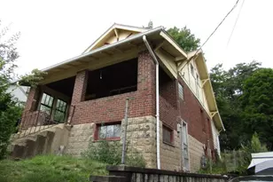 424 W 9th Ave, Tarentum, PA 15084 - Photo 2