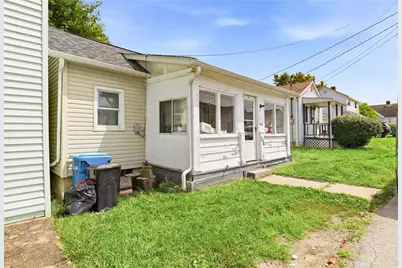 214 W Vine St, Mt Pleasant Boro, PA 15666 - Photo 26