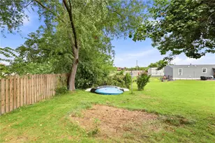 214 W Vine St, Mt Pleasant Boro, PA 15666 - Photo 22