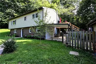 382 Fry Hollow, Hempfield Township, PA 15639 - Photo 6