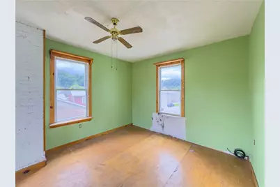246 Main St, Leechburg Boro, PA 15656 - Photo 14