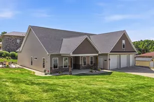 10 Walker St, Collier Township, PA 15071 - Photo 2