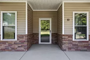 10 Walker St, Collier Township, PA 15071 - Photo 4