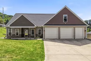 10 Walker St, Collier Township, PA 15071 - Photo 1