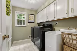 514 Hollydale Dr, Bethel Park, PA 15102 - Photo 32