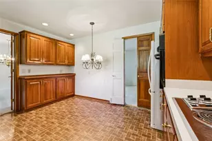 127 Allan Dr, Brighton Township, PA 15009 - Photo 12