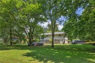 161 Margaret Dr, Chippewa Township, PA 15010 - Photo 4