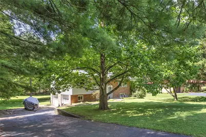161 Margaret Dr, Beaver Falls, PA 15010 - Photo 2