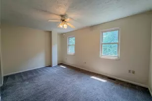 134 Forest Dr, Seven Fields Boro, PA 16046 - Photo 12