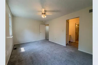 134 Forest Dr, Seven Fields Boro, PA 16046 - Photo 14