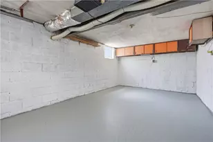 5101 Leona Dr, Pittsburgh, PA 15227 - Photo 20