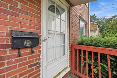233 Macfarlane Dr, Pittsburgh, PA 15235 - Photo 4