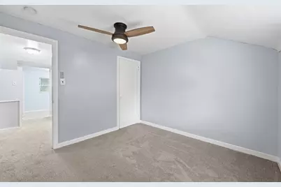 233 Macfarlane Dr, Pittsburgh, PA 15235 - Photo 18