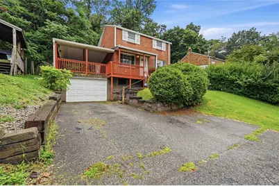 233 Macfarlane Dr, Pittsburgh, PA 15235 - Photo 2