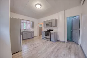 214 Freeport St, Delmont, PA 15626 - Photo 6