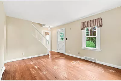 62 Kennedy Lane, Kennedy Township, PA 15136 - Photo 6