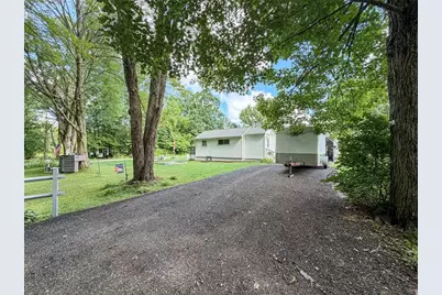10469 N Martin Dr, Shenango, PA 16424 - Photo 2