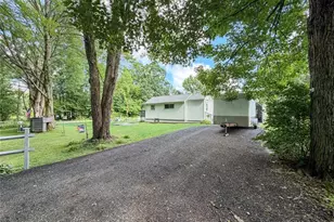 10469 N Martin Dr, Shenango, PA 16424 - Photo 2
