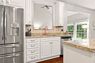 209 Fuji Dr, North Strabane, PA 15317 - Photo 10