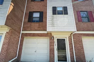 210 Woodhaven Dr, Seven Fields Boro, PA 16046 - Photo 1