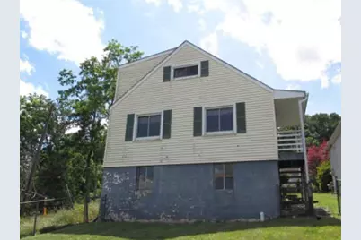 2345 Locust St, South Greensburg Boro, PA 15601 - Photo 2