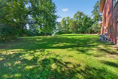 540 Lisa Dr, West Mifflin, PA 15122 - Photo 40