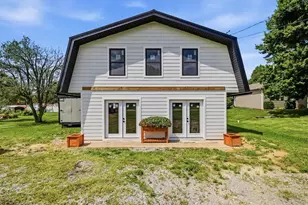 167 Grandview Ave, Center Township, PA 15061 - Photo 1