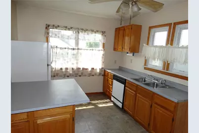 2211 Davidson St, Aliquippa, PA 15001 - Photo 32