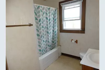 2211 Davidson St, Aliquippa, PA 15001 - Photo 18