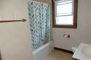 2211 Davidson St, Aliquippa, PA 15001 - Photo 18