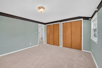 800 Chateau Dr, Franklin Township, PA 16117 - Photo 24