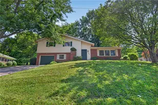 800 Chateau Dr, Franklin Township, PA 16117 - Photo 1