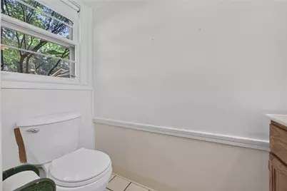 800 Chateau Dr, Franklin Township, PA 16117 - Photo 32