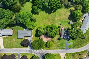800 Chateau Dr, Franklin Township, PA 16117 - Photo 38