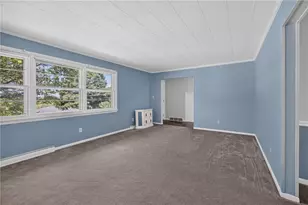 800 Chateau Dr, Franklin Township, PA 16117 - Photo 12