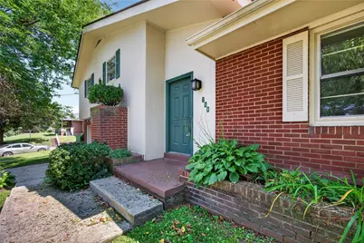 800 Chateau Dr, Franklin Township, PA 16117 - Photo 2