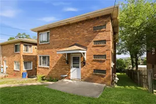 6557 Rosemoor St, Pittsburgh, PA 15217 - Photo 2