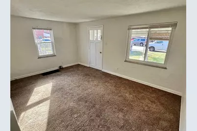 719 Shadycrest Court, Beechview, PA 15216 - Photo 6