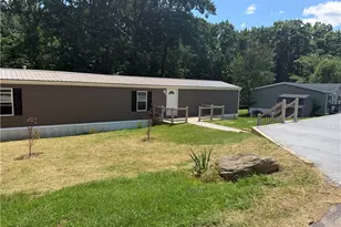 232 Sunny Hill Dr, Adams Township, PA 16059 - Photo 2