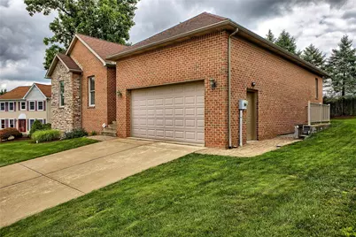 34 Harrington Way, Hempfield Township, PA 15601 - Photo 2