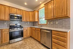 34 Harrington Way, Hempfield Township, PA 15601 - Photo 12