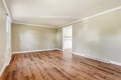2349 Cramden Rd, Pittsburgh, PA 15241 - Photo 6