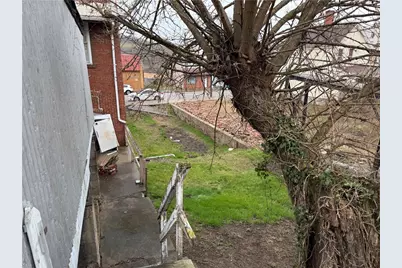 759 McKean Ave, Donora, PA 15033 - Photo 32