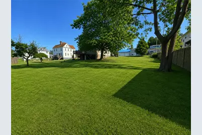 393 N Gallatin Ave, North Union Township, PA 15401 - Photo 16