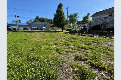 393 N Gallatin Ave, North Union Township, PA 15401 - Photo 14