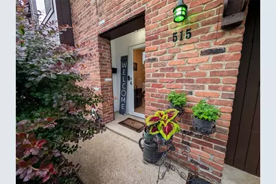 515 Kingsberry Ct #515, Ross Twp, PA 15237 - Photo 4