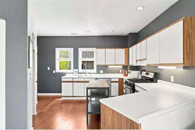 6 Holt St, Pittsburgh, PA 15203 - Photo 10